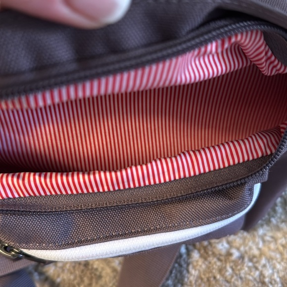 NWOT🍍 HERSCHEL SUPPLY CO. Pop Quiz Hip Pack🍍width 13”🍍depth 7” - Picture 4 of 4